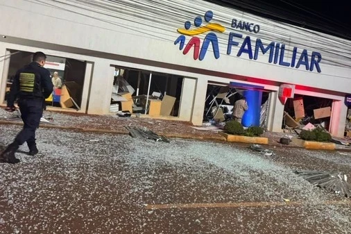 Bancos são alvo de mega-assalto no Paraguai em ação orquestrada com mais de 20 criminosos; polícia investiga p